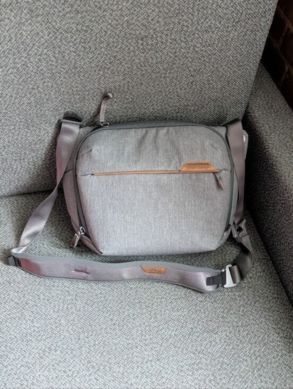 Peak Design 6L Everyday Sling Camera bag